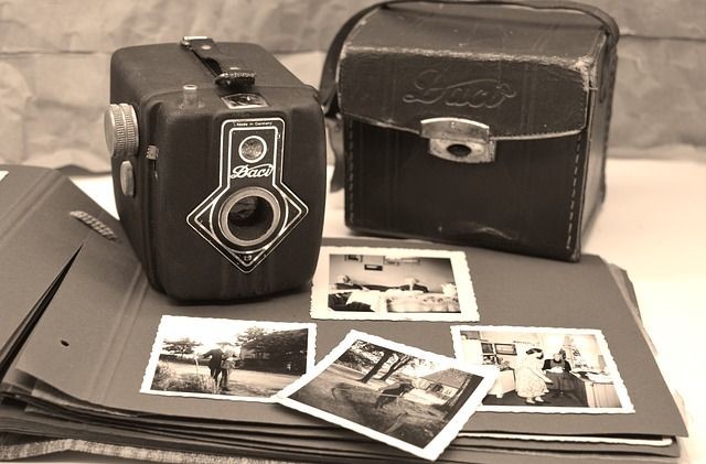 Retro, Kamera, ausgedruckte Fotos