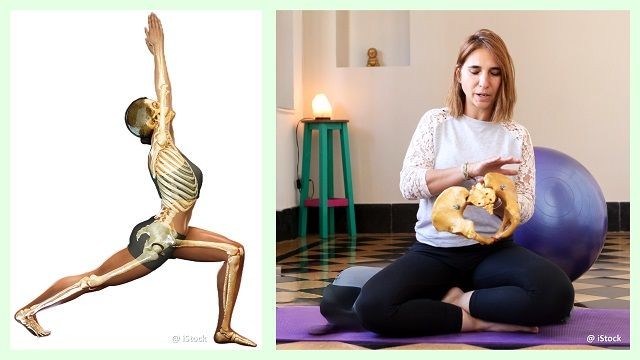 Eine Frau erkl&auml;rt die korrekte Yoga-Ausrichtung.